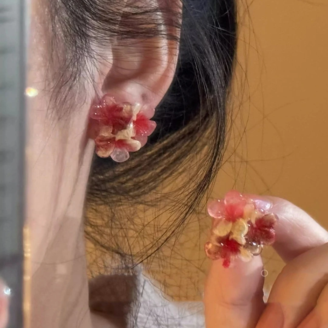 合金耳饰 合金树脂耳饰 超仙花簇树脂花朵耳环轻奢高级气质耳饰