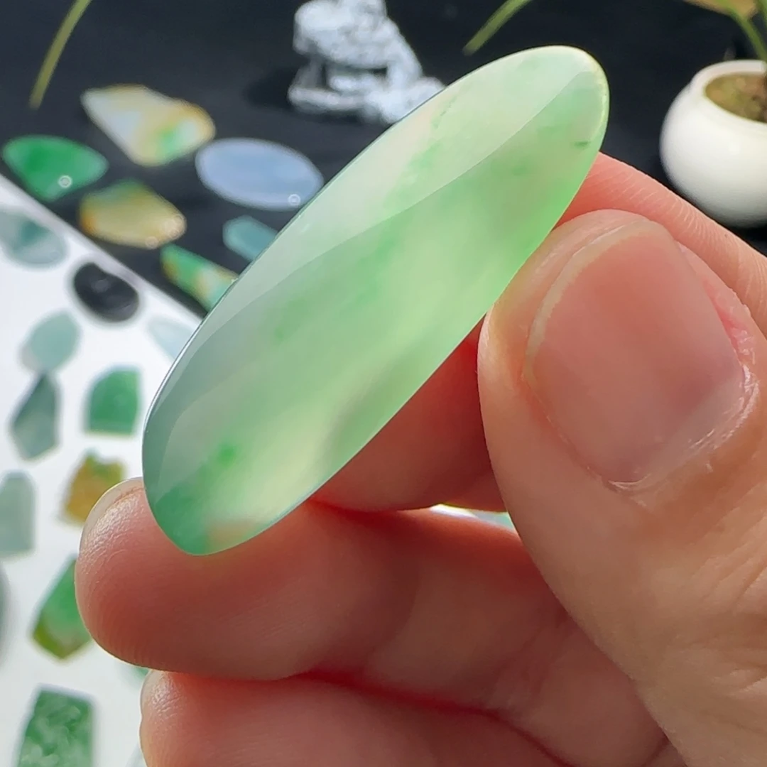 定制翡翠未镶嵌材料