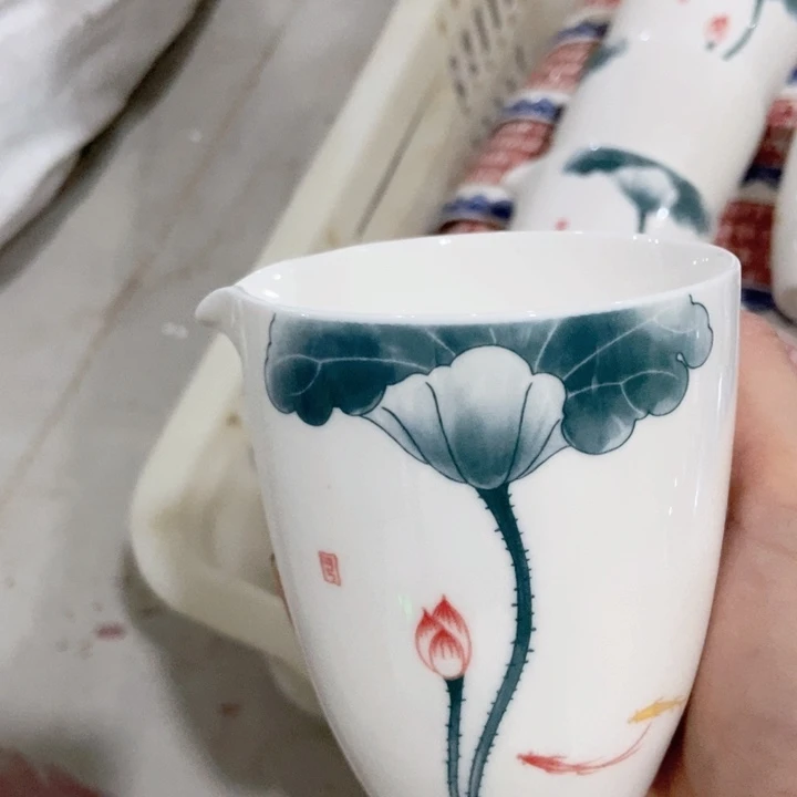 茶具微瑕，介意勿拍