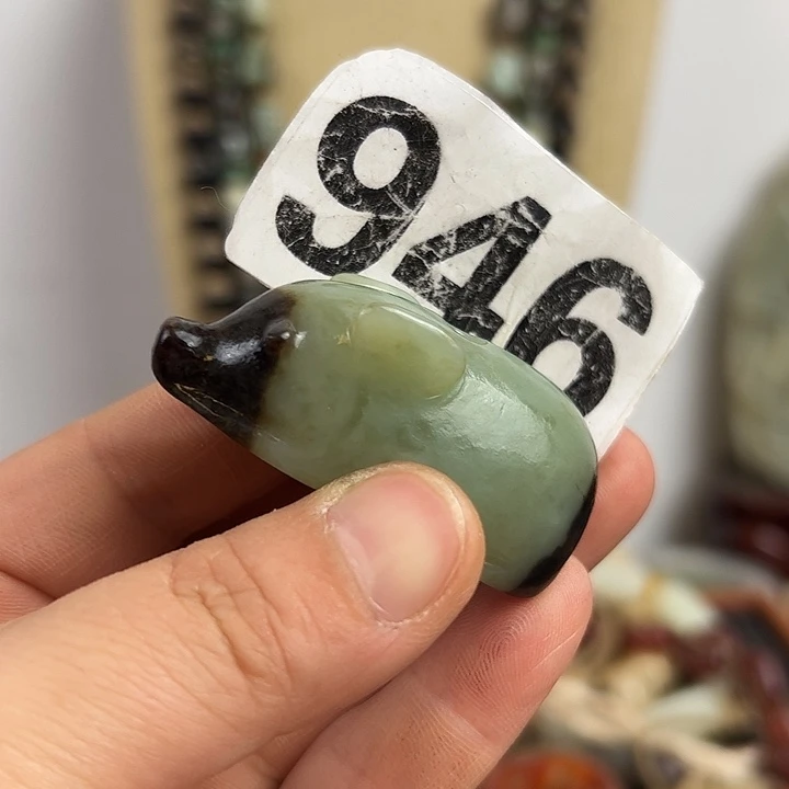 和田玉（糖玉）未镶嵌颈饰狐**幺