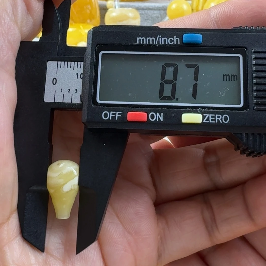 蜜蜡未镶嵌裸石21杂