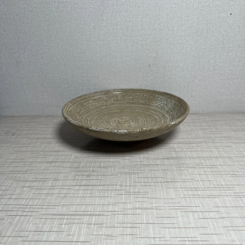 瓷器暗刻花纹小碟桌面摆件家居饰品