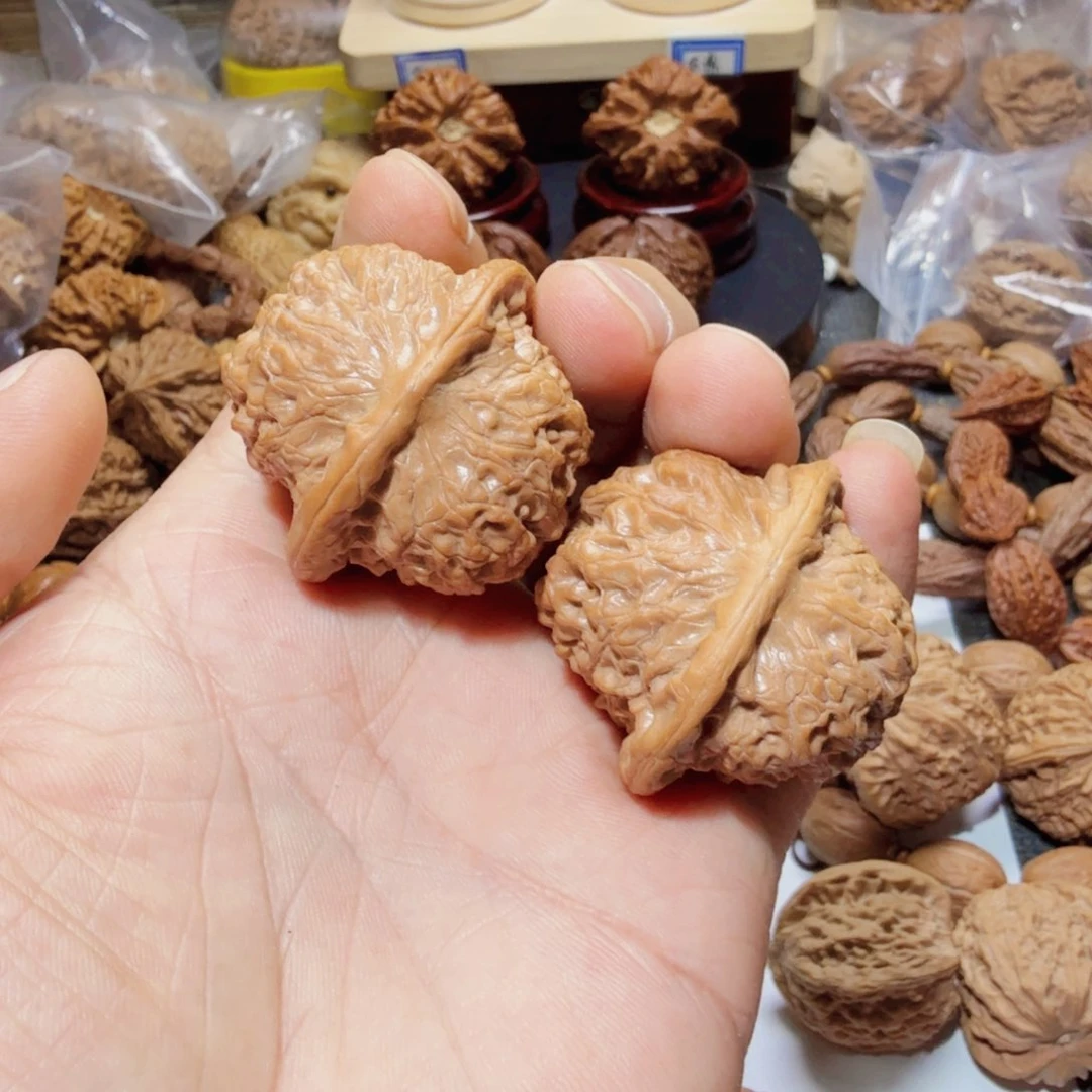 文玩核桃把件血麒麟40微修