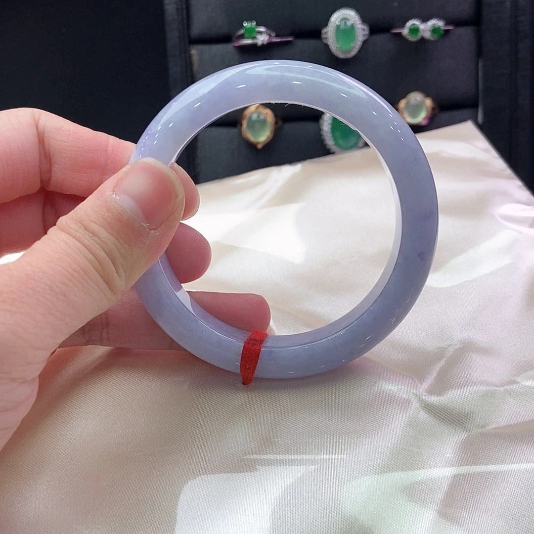 翡翠手镯未镶嵌54圈口