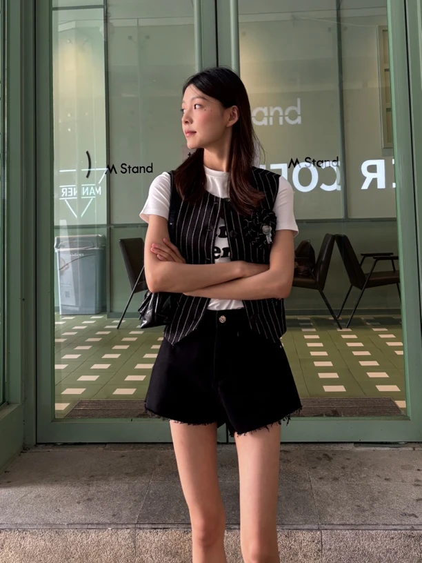 DIANA VEVINA亚麻条纹经典马甲