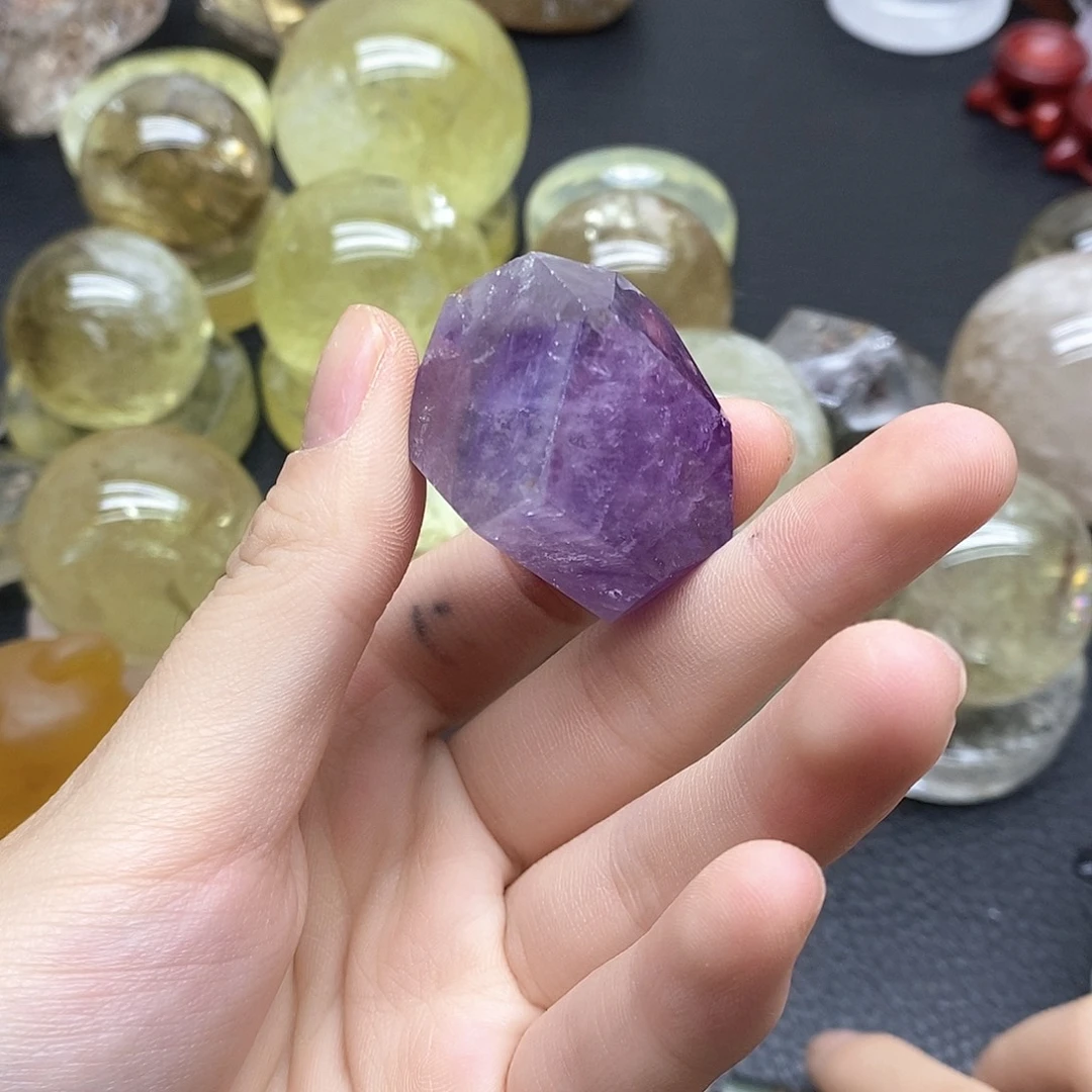 未镶嵌珠宝半成品水晶106水晶石