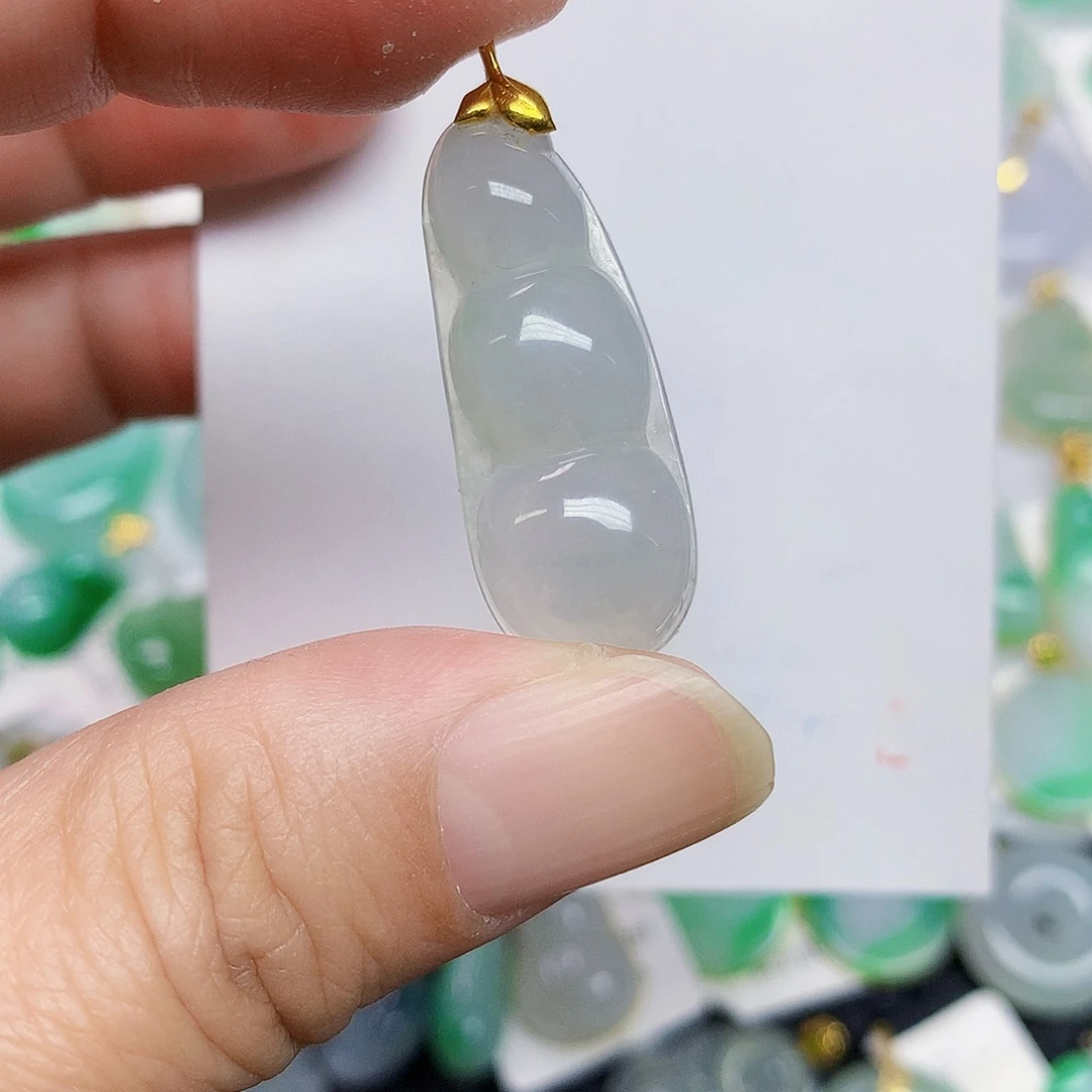 翡翠18K金镶嵌颈饰3678884