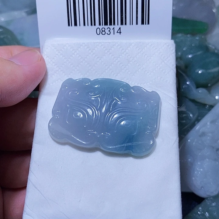 翡翠未镶嵌颈饰天光墟翡翠市场现金代购