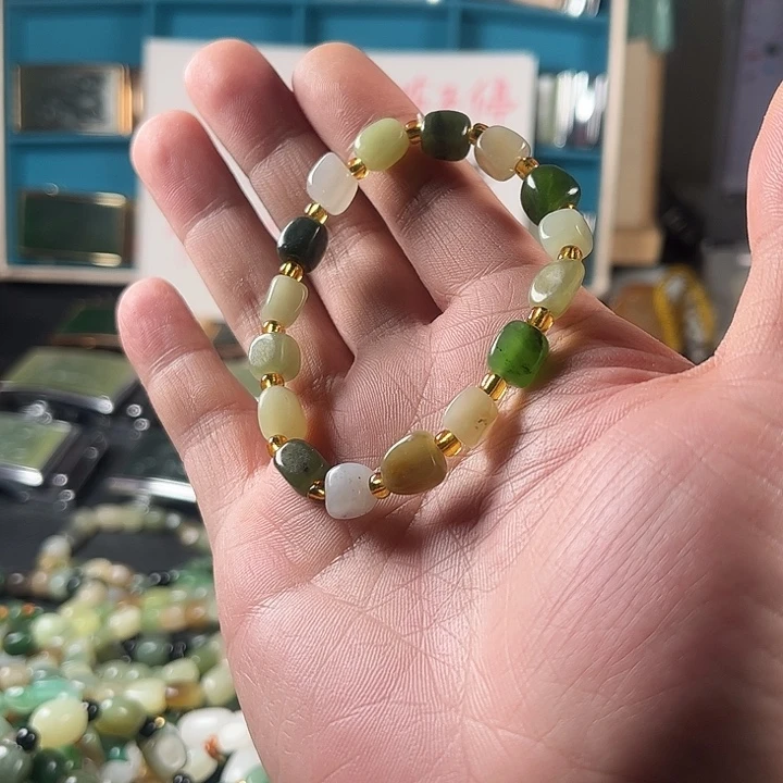 和田玉未镶嵌珠宝半成品