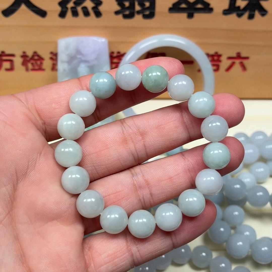 颈饰未镶嵌翡翠手串卡9.8