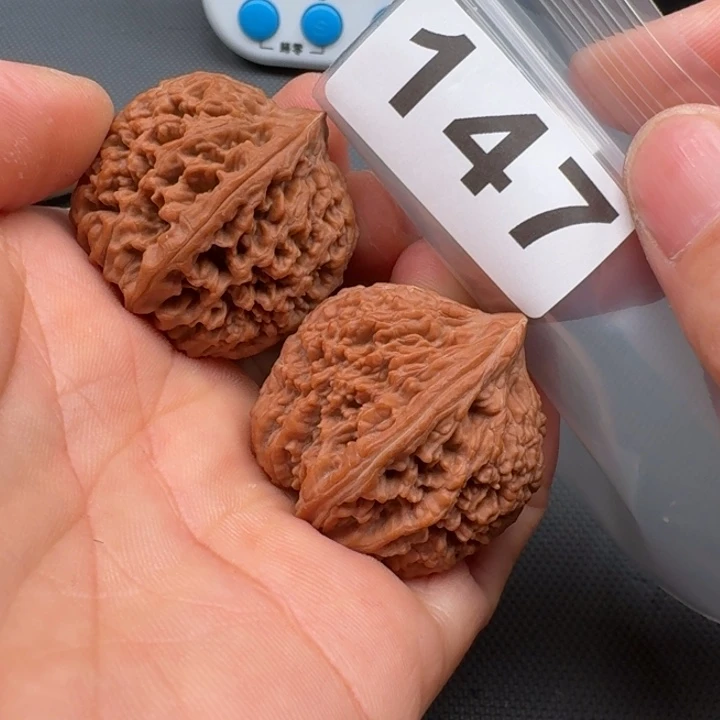 文玩核桃把件快**活蛤蟆