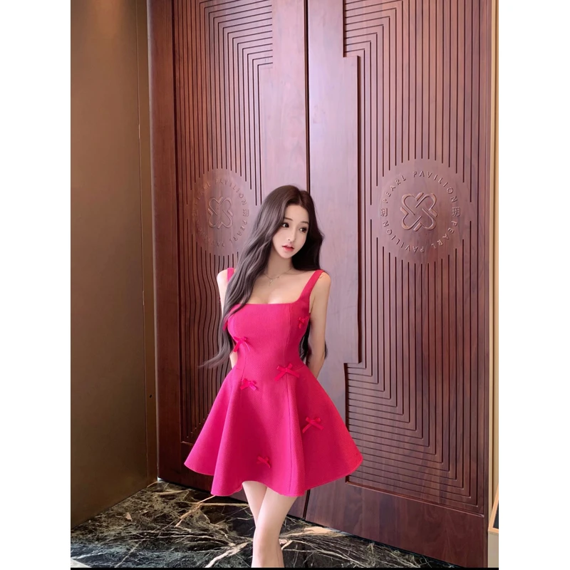 法式小众高级感显白A字连衣裙女2025夏季收腰美背蝴蝶结吊带短裙