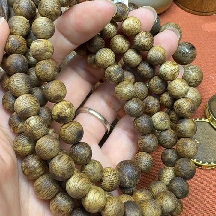 大叶紫檀（黑酸枝木类）