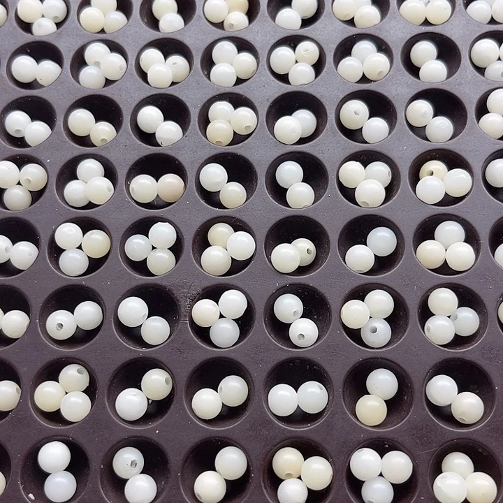 白玉菩提吊坠微瑕6白玉圆一托盘卡灯牌宠1托盘