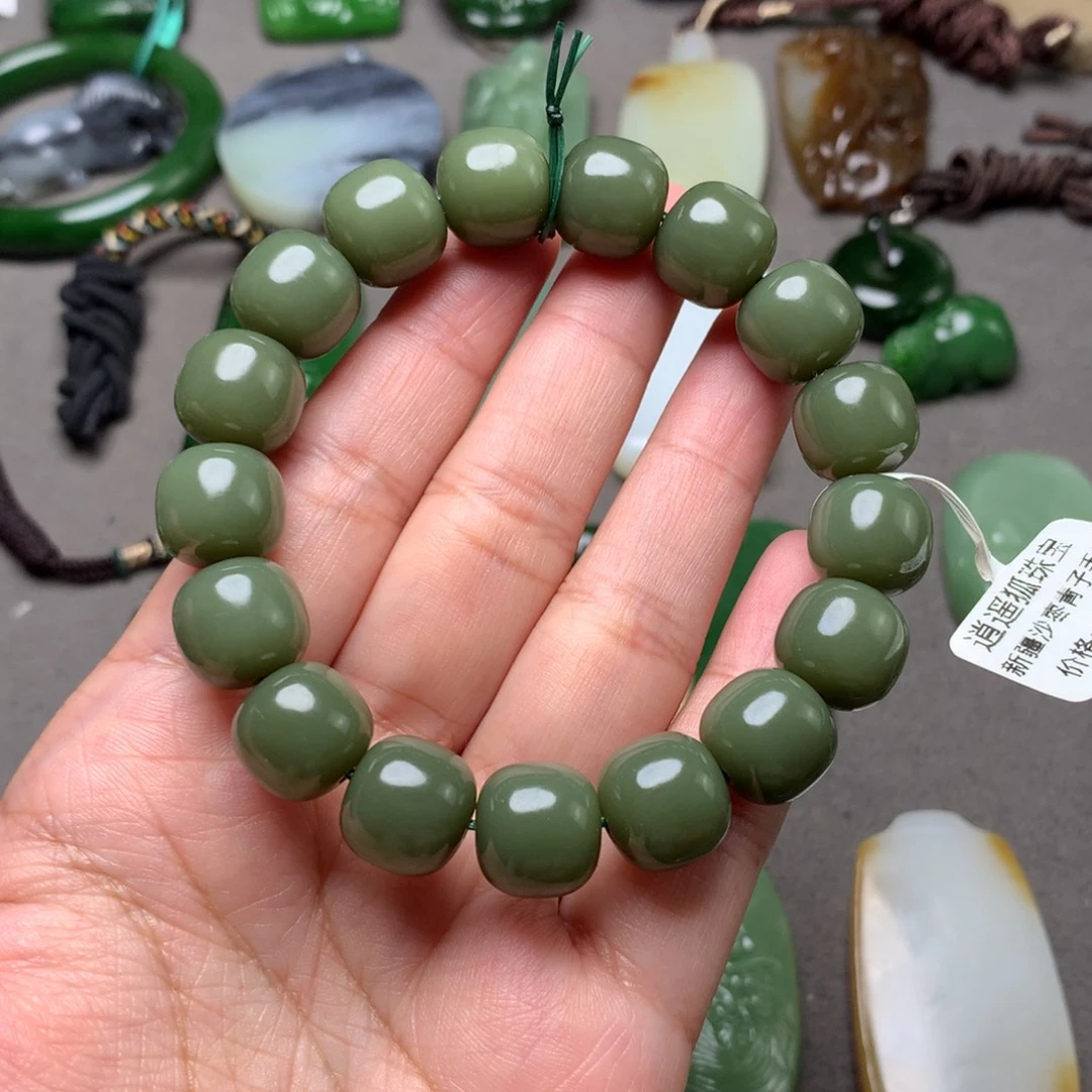 和田玉未镶嵌手串