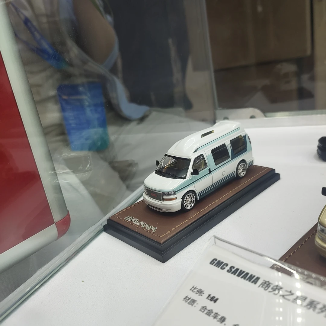 北京限定 GOC 萨瓦纳房车 合金车模