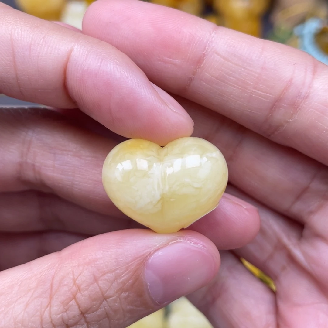 裸石琥珀未镶嵌蜜蜡