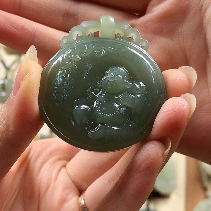 颈饰未镶嵌和田玉稳*