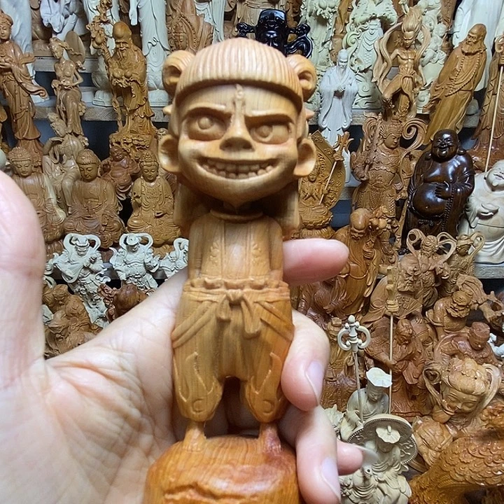 柏木（崖柏）哪吒摆件