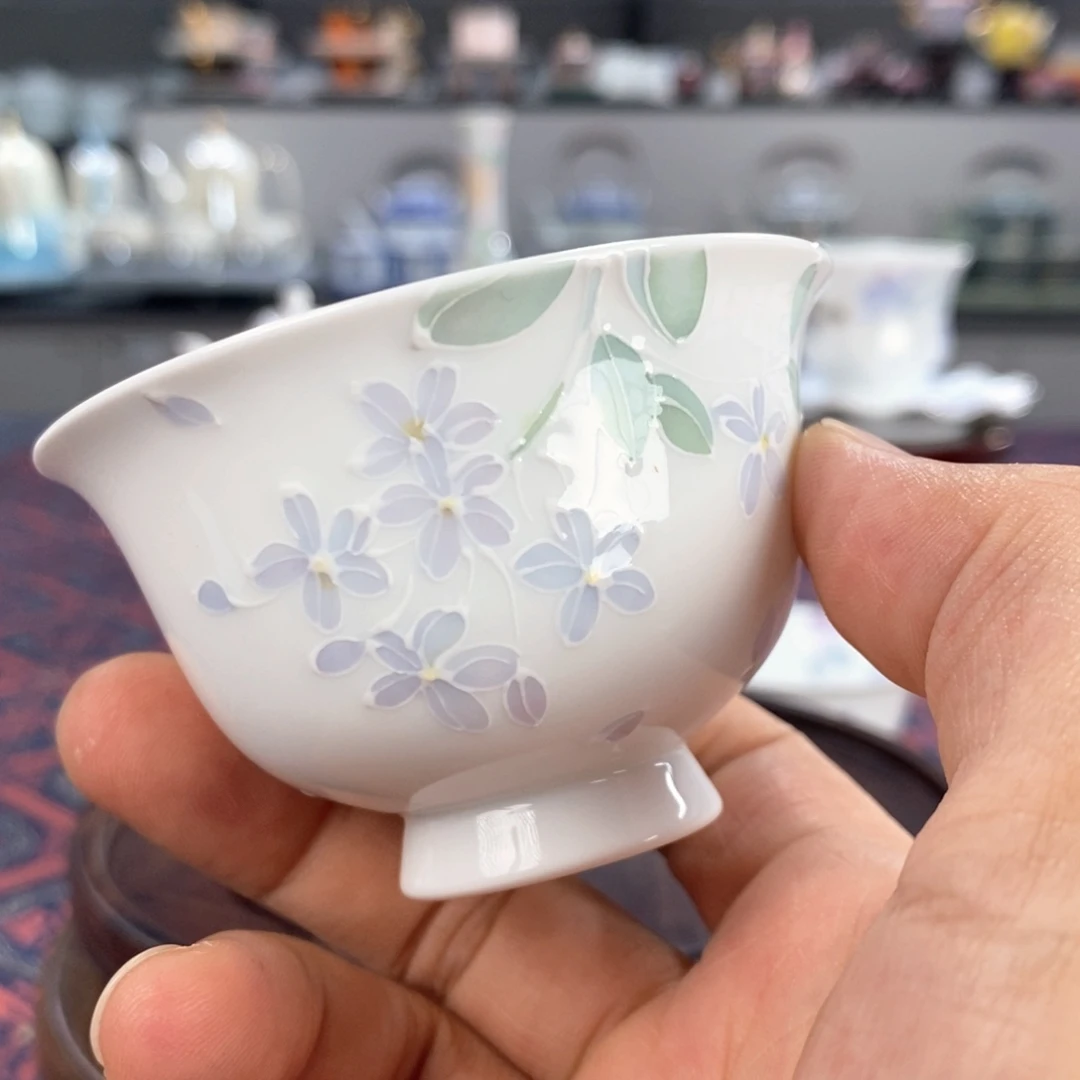 蓝雪花品茗杯手绘釉下高温