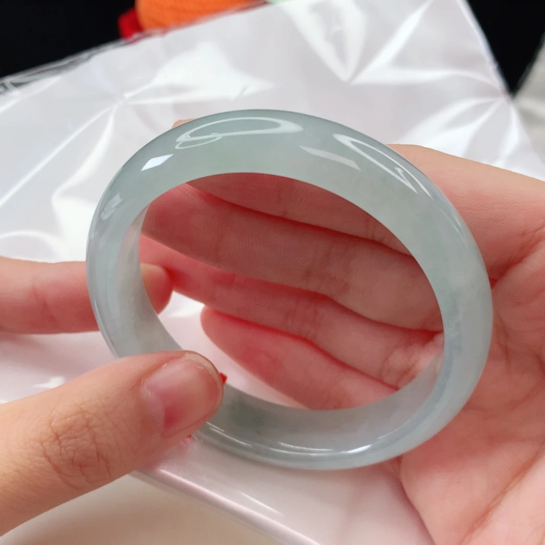 翡翠手镯未镶嵌圈口5253 蓝冰