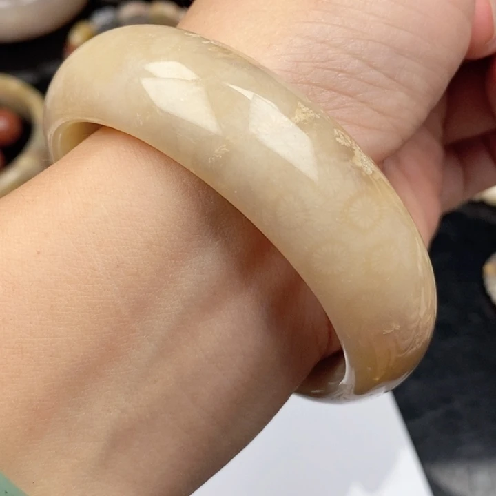 硅化玉手镯未镶嵌59.7