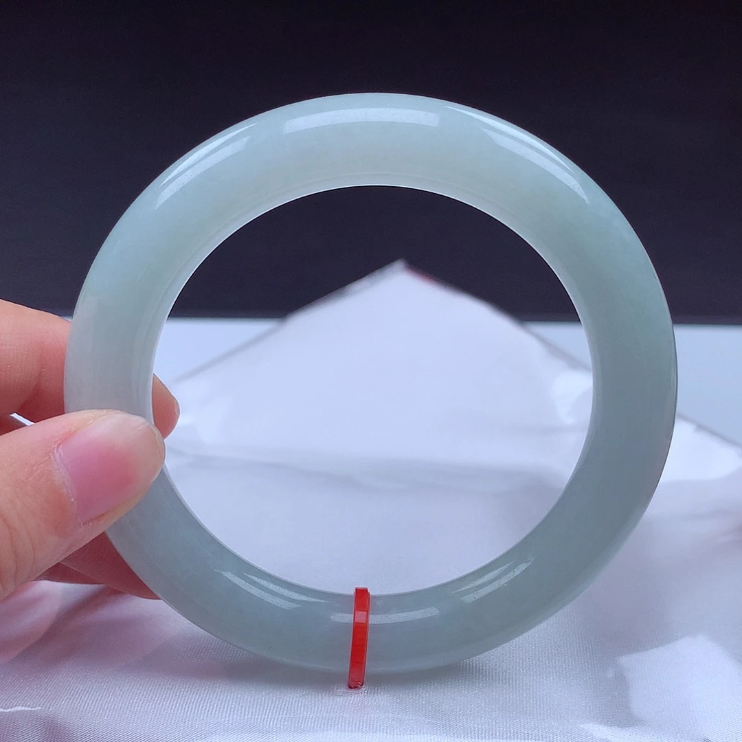 翡翠手镯未镶嵌手镯001533