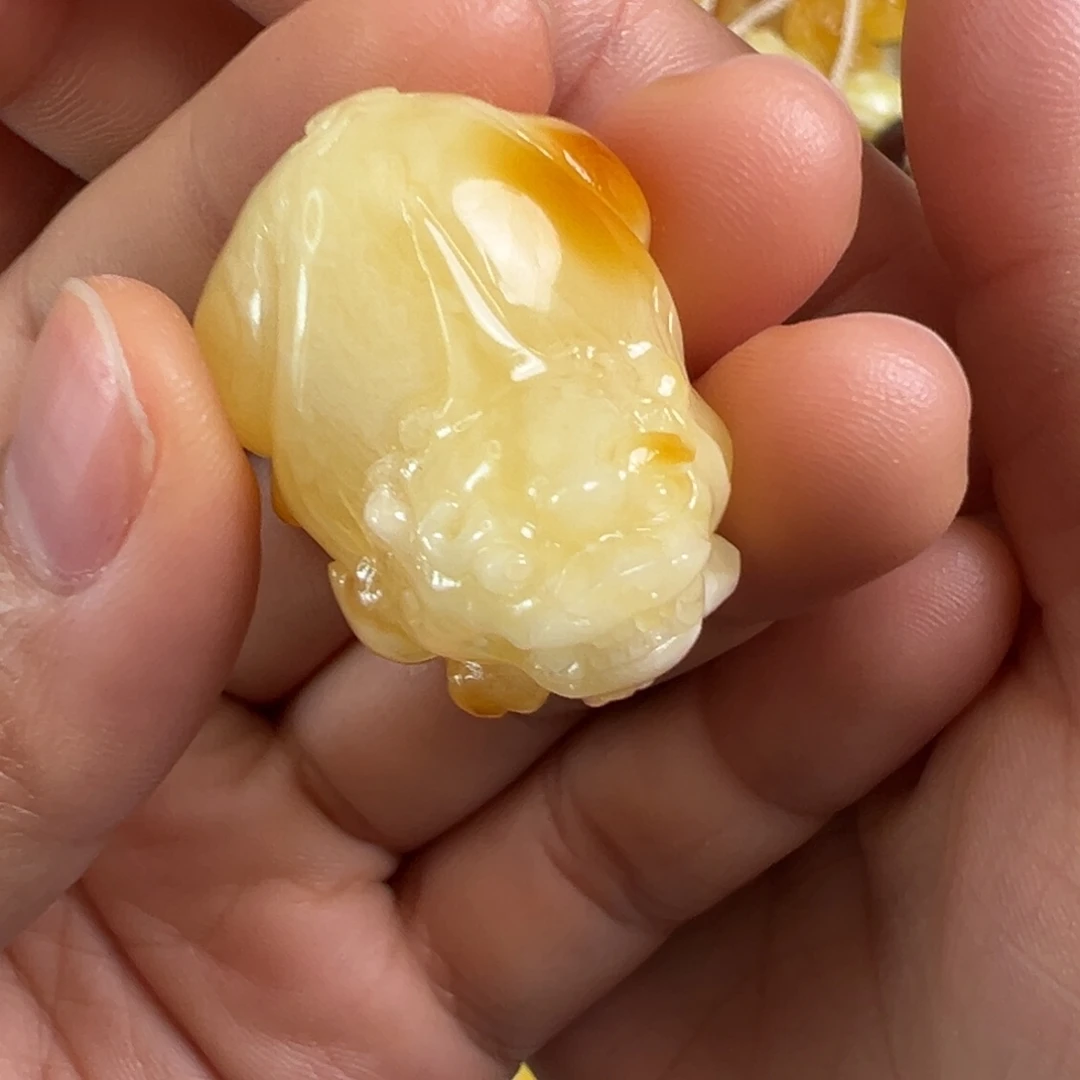 爱***猫蜜蜡未镶嵌裸石蜜蜡