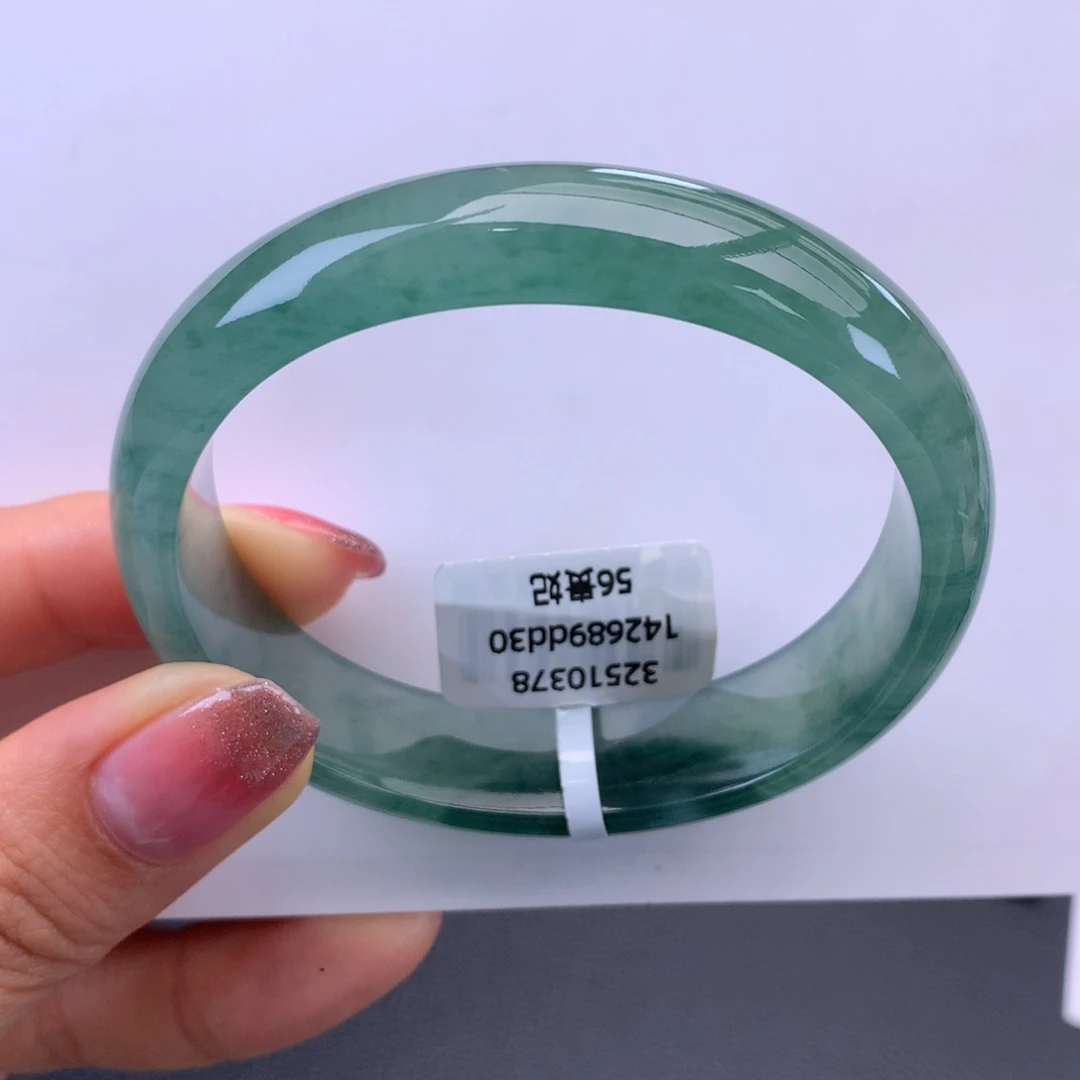 翡翠未镶嵌手镯冰莹光湖水绿贵妃手镯