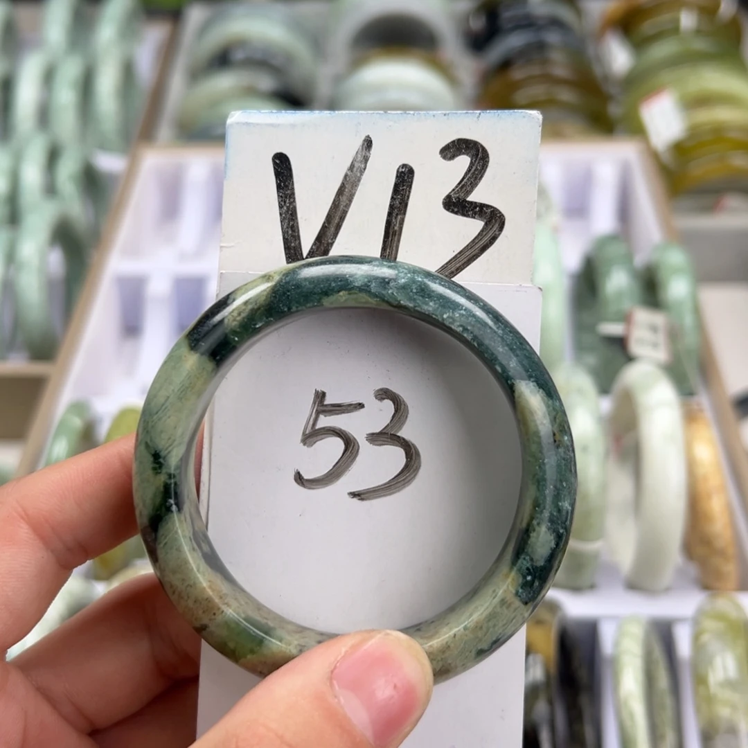 岫玉手镯未镶嵌天然岫玉微瑕