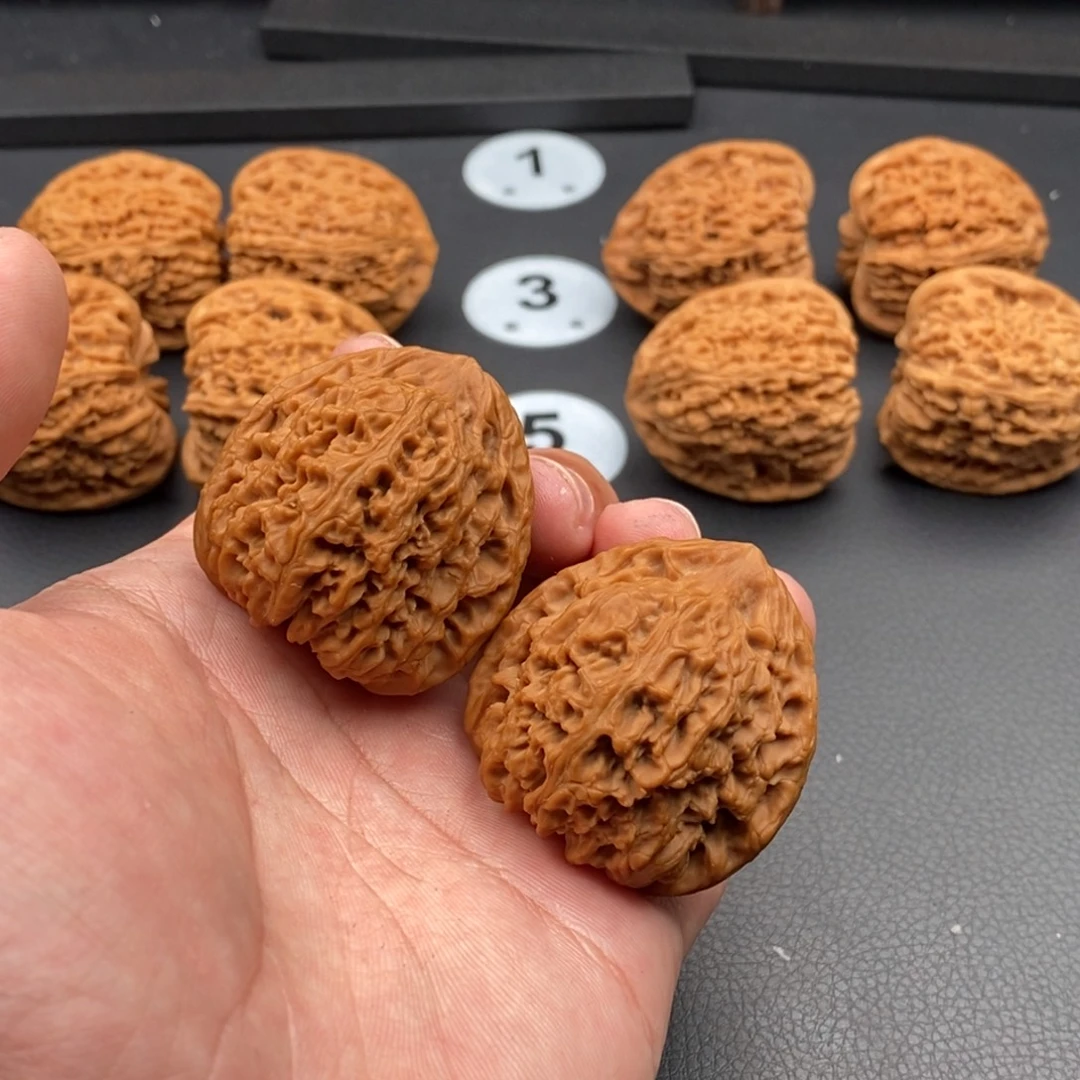 Y***Y吊坠文玩核桃编号123