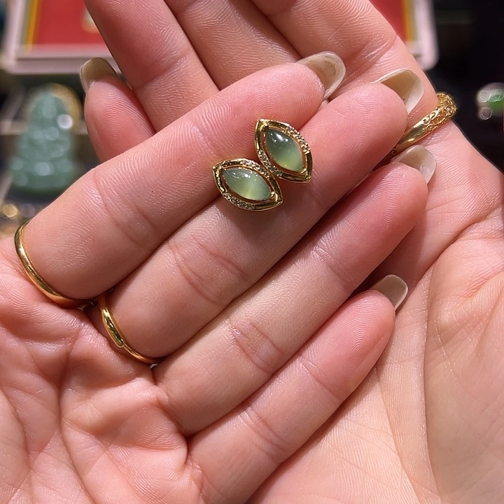 和田玉银S925镶嵌耳饰