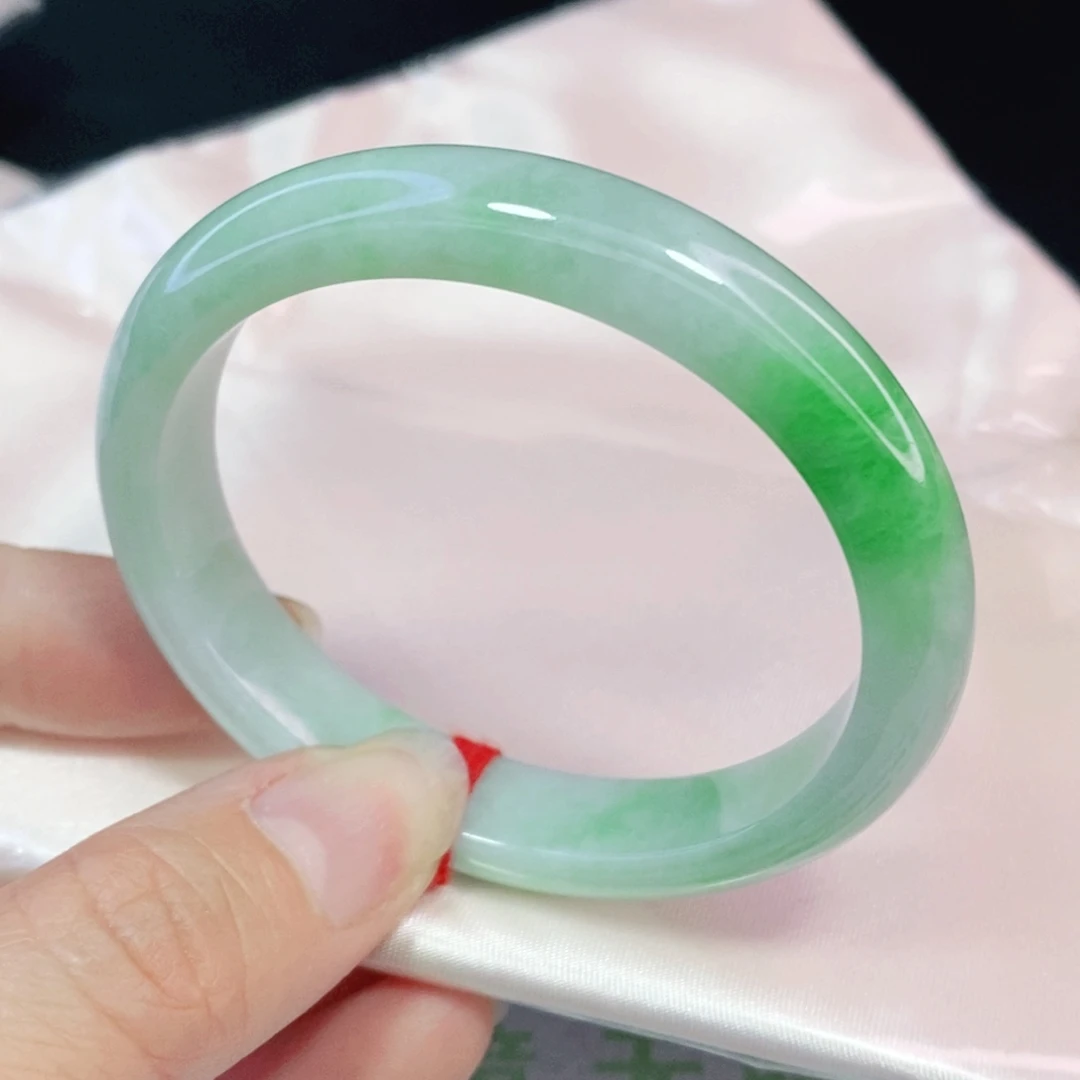 未镶嵌手镯翡翠52贵妃