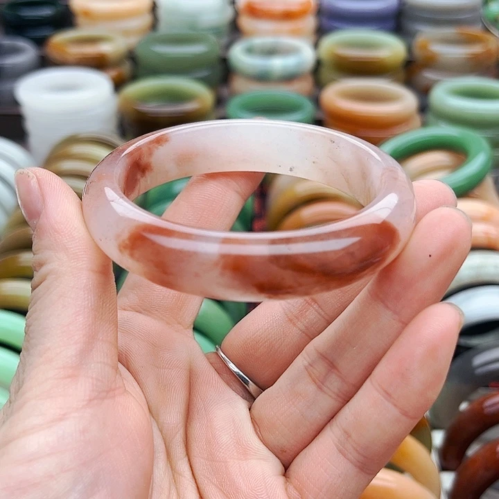 未镶嵌手镯（圆镯）石英质玉