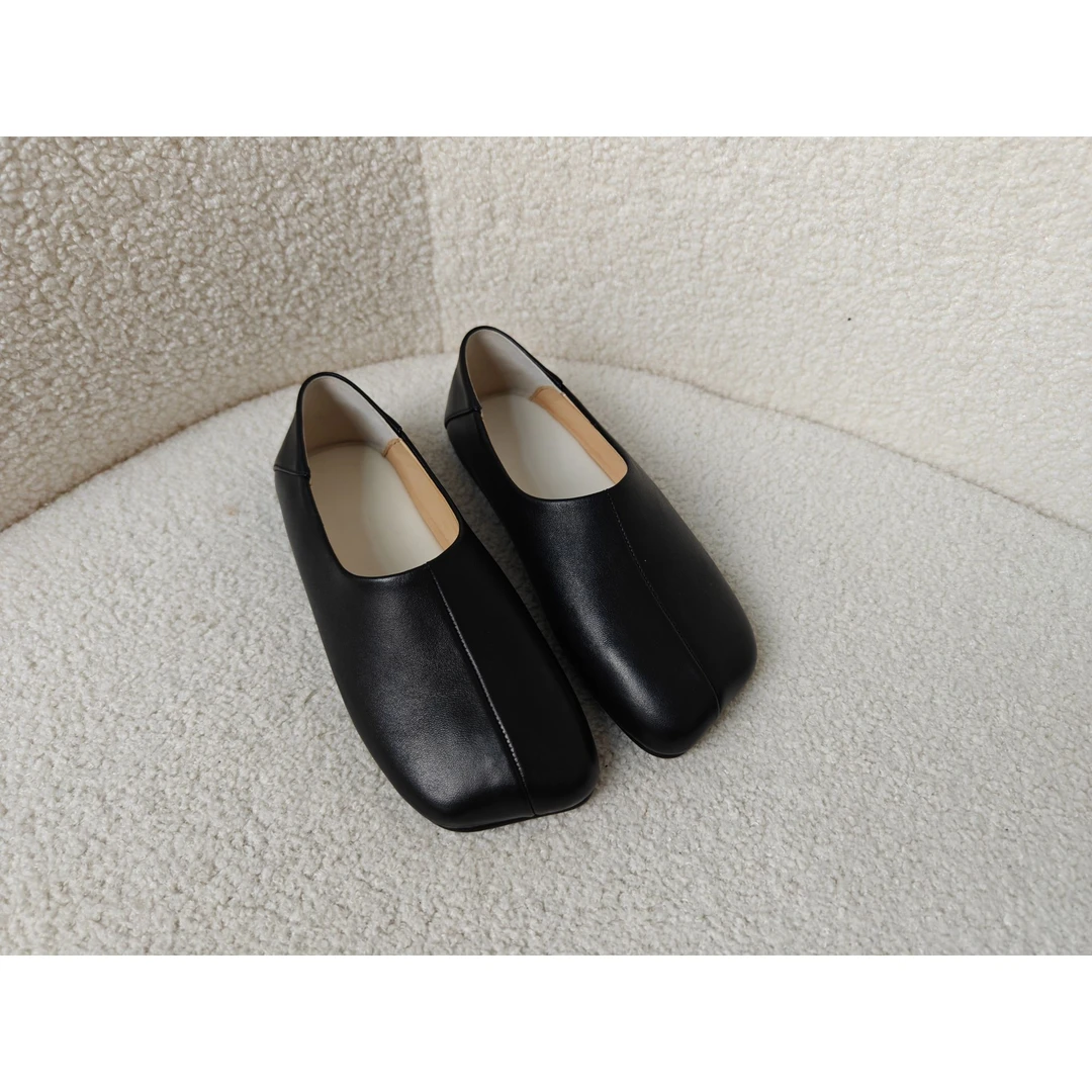 老王甄选 极简休闲柔软舒适头女生平底单鞋