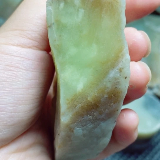 和田玉（糖玉）未镶嵌珠宝半成品