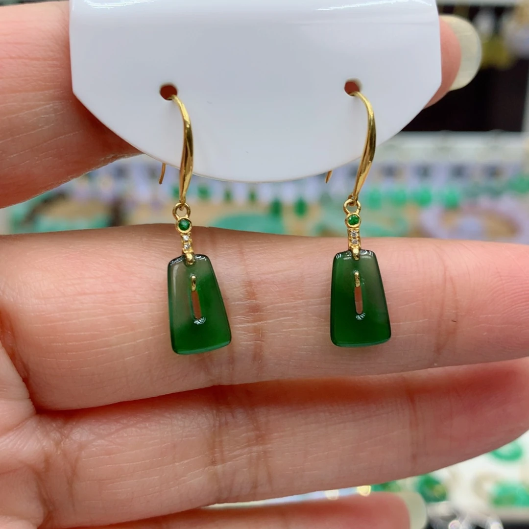 翡翠18K金镶嵌耳饰