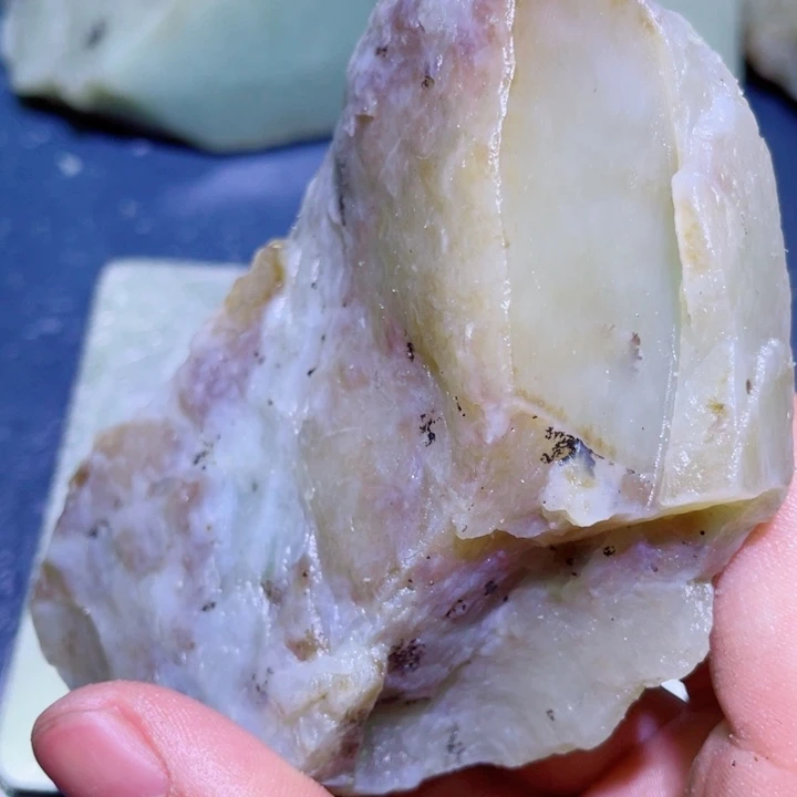 和田玉（糖玉）未镶嵌珠宝半成品