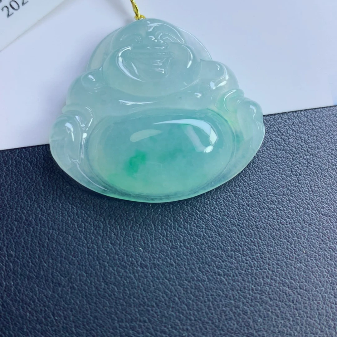 翡翠未镶嵌颈饰大佛