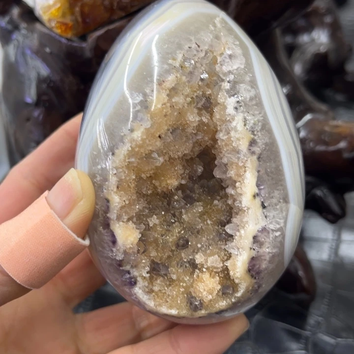 未镶嵌水晶珠宝半成品