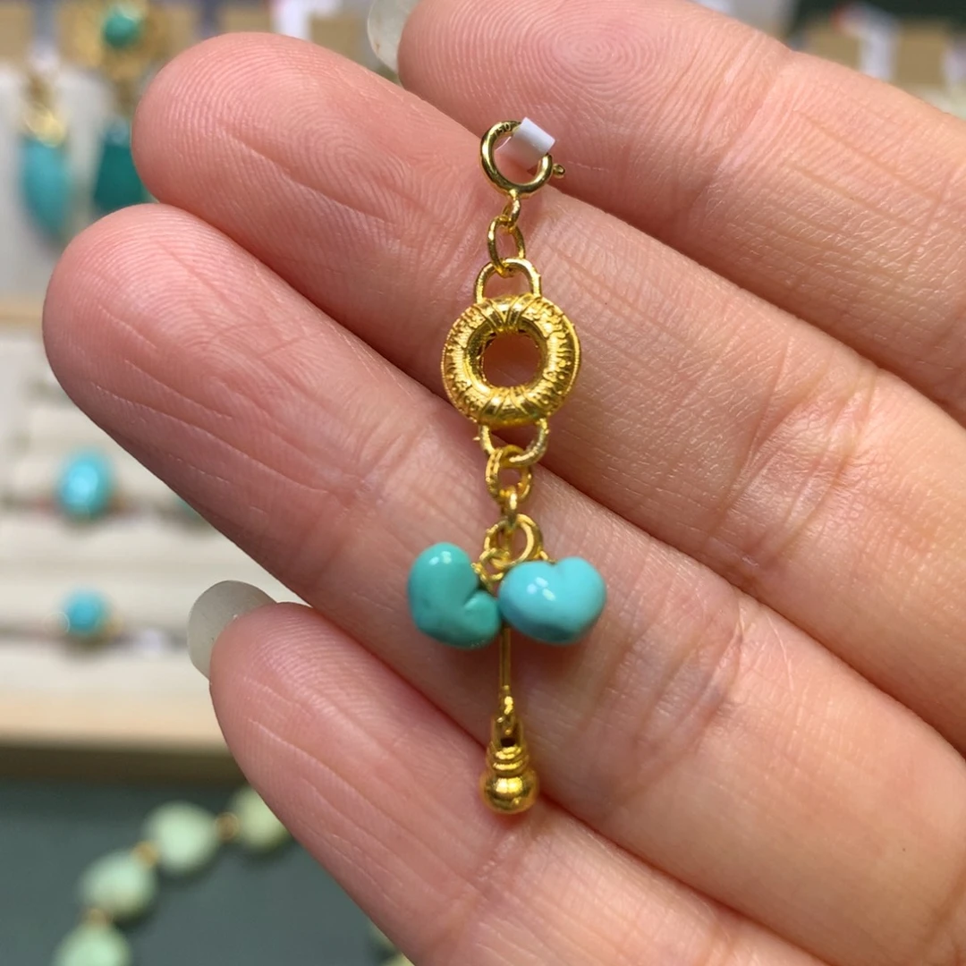 绿松石挂件18K金镶嵌