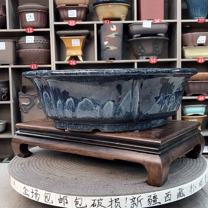 紫砂花盆飛紫砂的颜色很好看