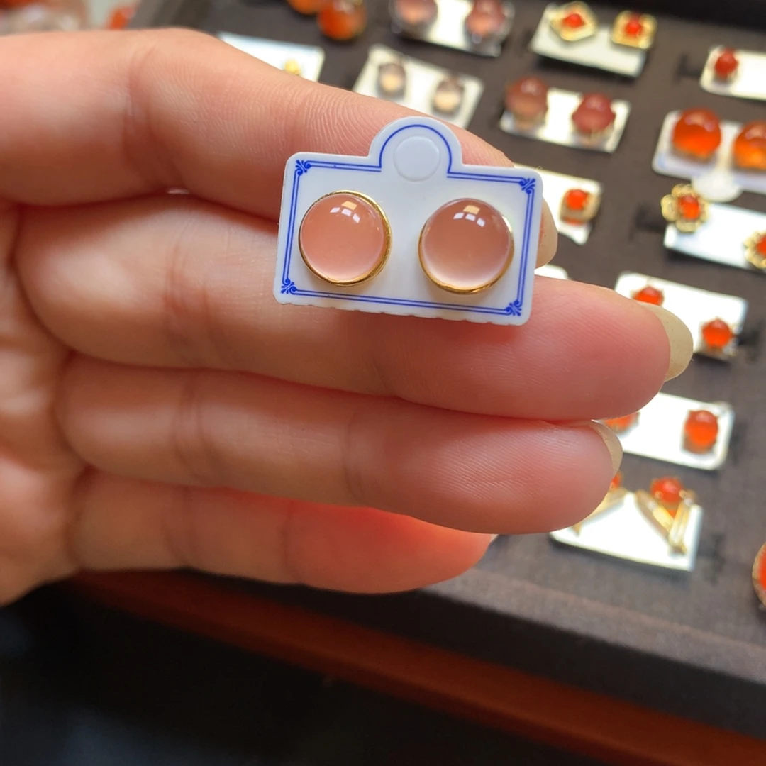 南红玛瑙未镶嵌颈饰