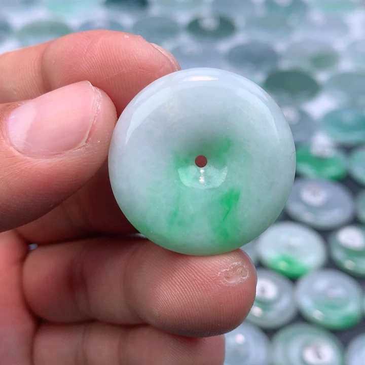 翡翠未镶嵌颈饰缅甸天然A货翡翠30-6.0