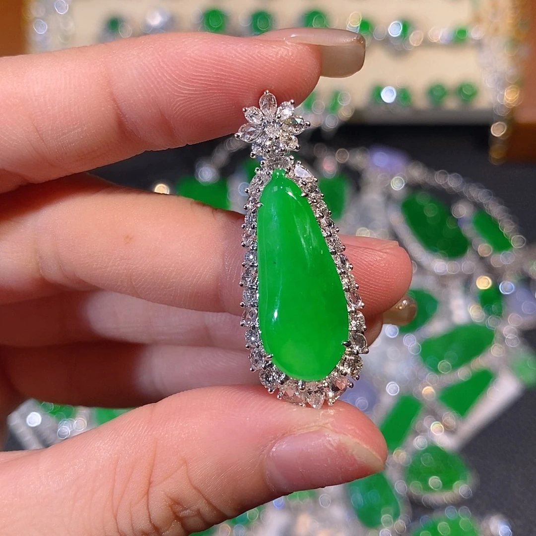 翡翠18K金镶嵌吊坠(不含链)福瓜吊坠