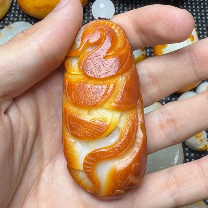 和田玉颈饰未镶嵌
