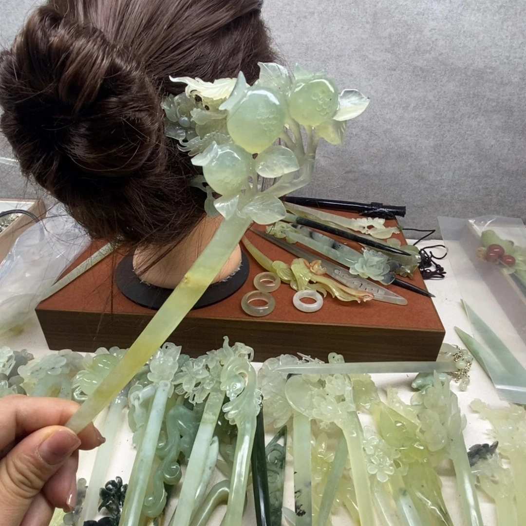 蛇纹石玉未镶嵌发饰