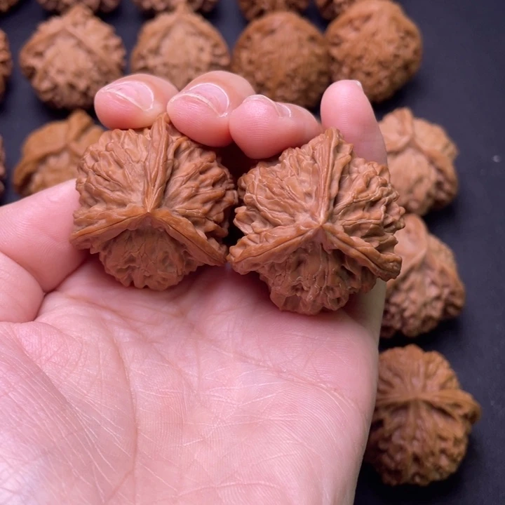 吊坠文玩核桃盘山三棱