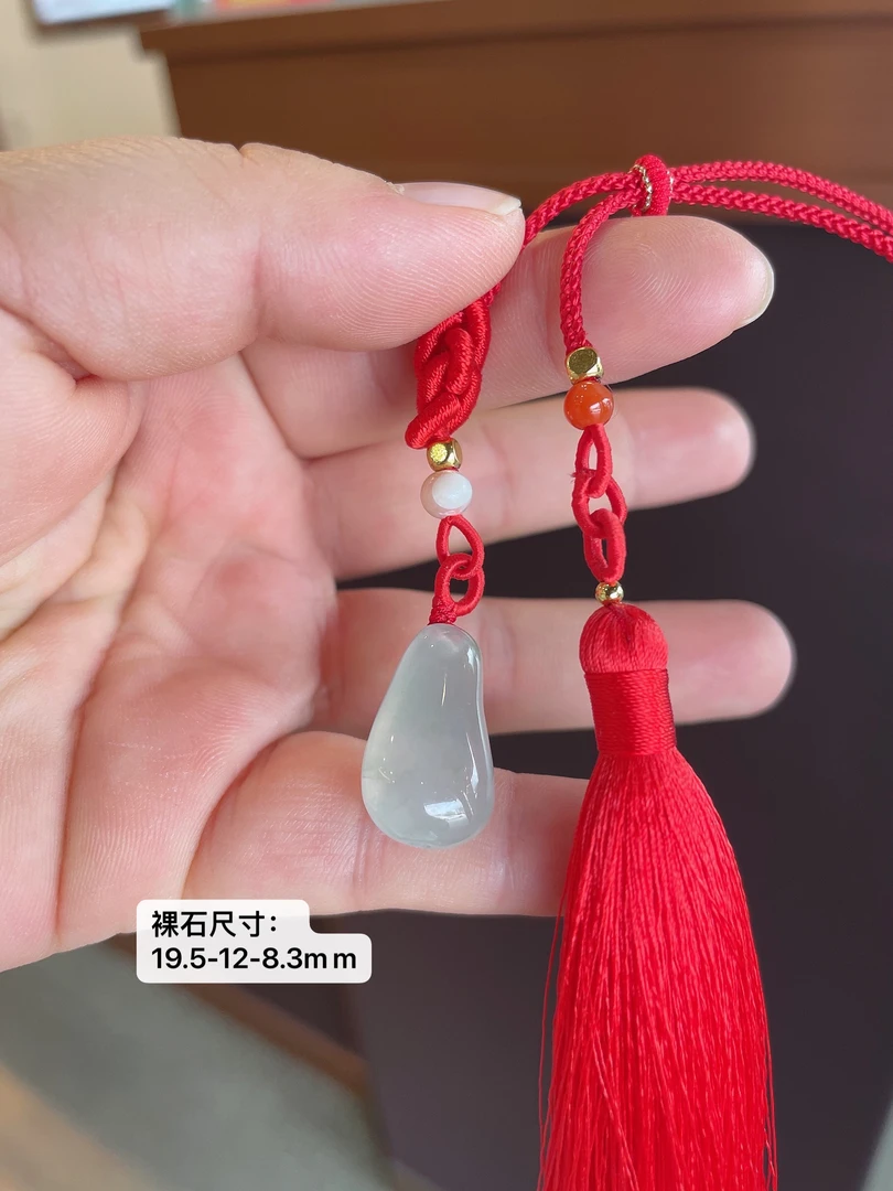 冰种起胶翡翠福瓜包挂