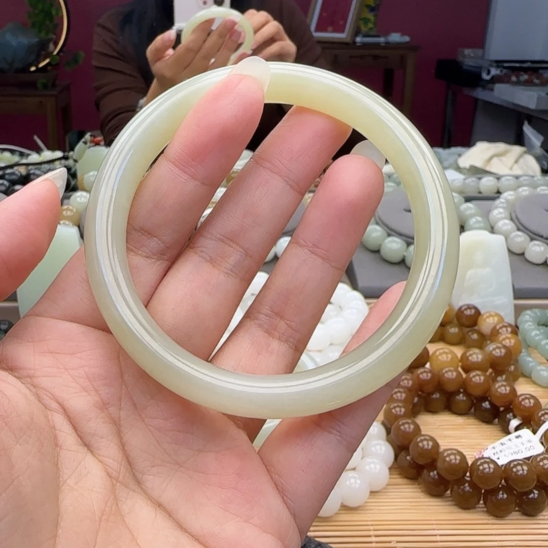 和田玉手链未镶嵌